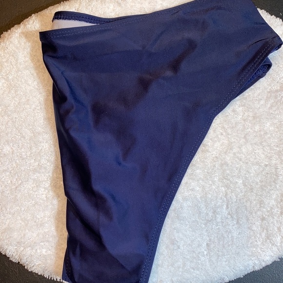 Trendy Stripe Tankini set - Picture 3 of 4